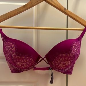 Victoria’s Secret Push-Up Bra. 32C